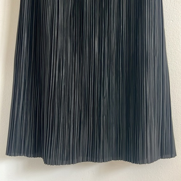 4SI3NNA Krista Pleated Long Sleeve Midi Dress Black - Picture 11 of 16